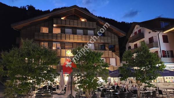 Apart Hotel Ferienwohnungen Adelboden am Dorfplatz
