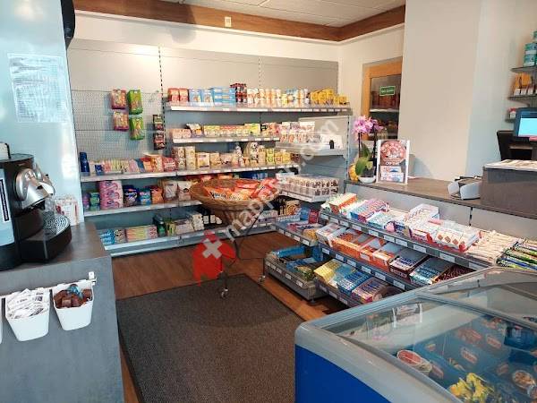 Balmlädeli mit Café bei BP Tankstelle