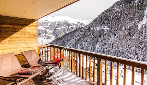 Chalet les Rahâs by Mrs Miggins