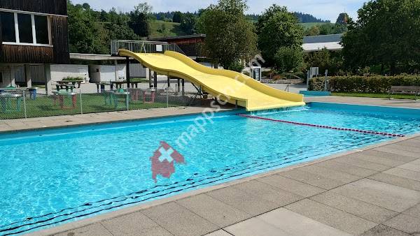 Hallen und Freibad