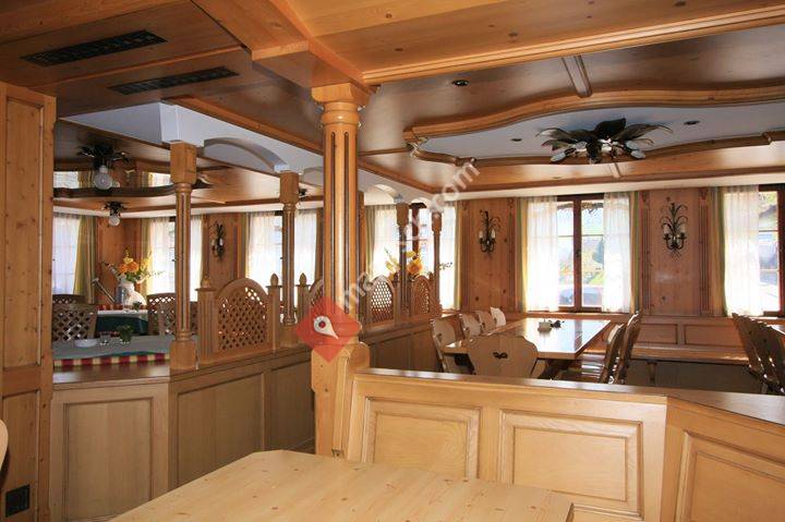 Hotel Restaurant Schäfli Gams