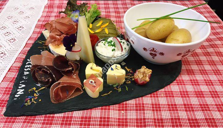 Hotel Scesaplana / Restaurant Schlössli