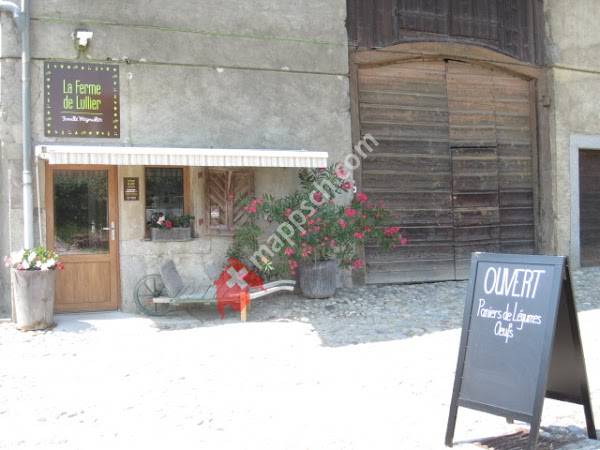 La Ferme de Lullier : Asperges, Fruits et Vins