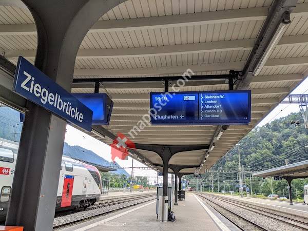 P+R Bahnhof Ziegelbrücke