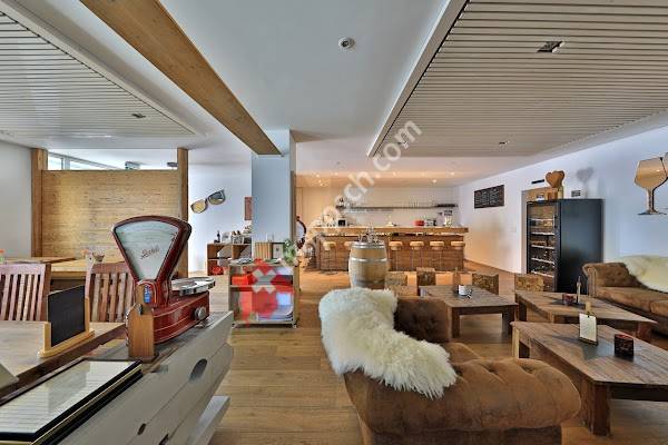 Pavy Lounge, Marco Scalia Restaurant / Bar à Vin