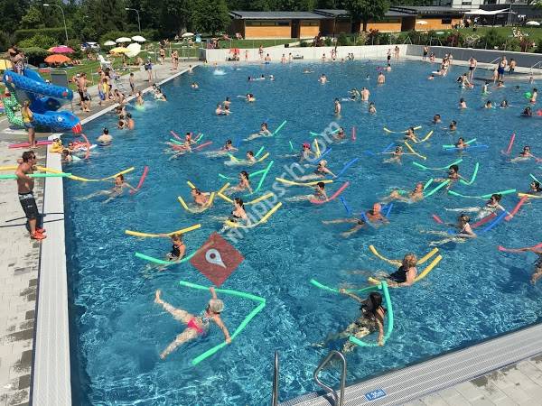 Piscine de Fleur-de-Lys