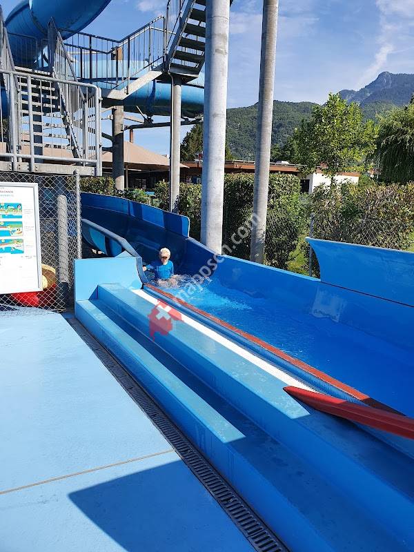 Piscine et Minigolf d'Aigle