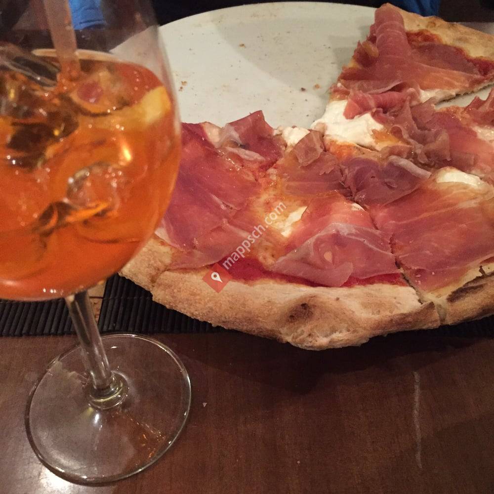 Post Haus Restaurant & Bar Lounge