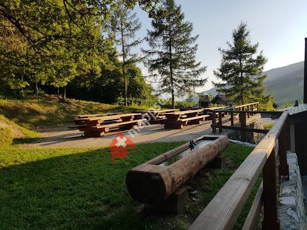 Salle bourgeoisie de Miège et vente du vin de la Bourgeoisie.