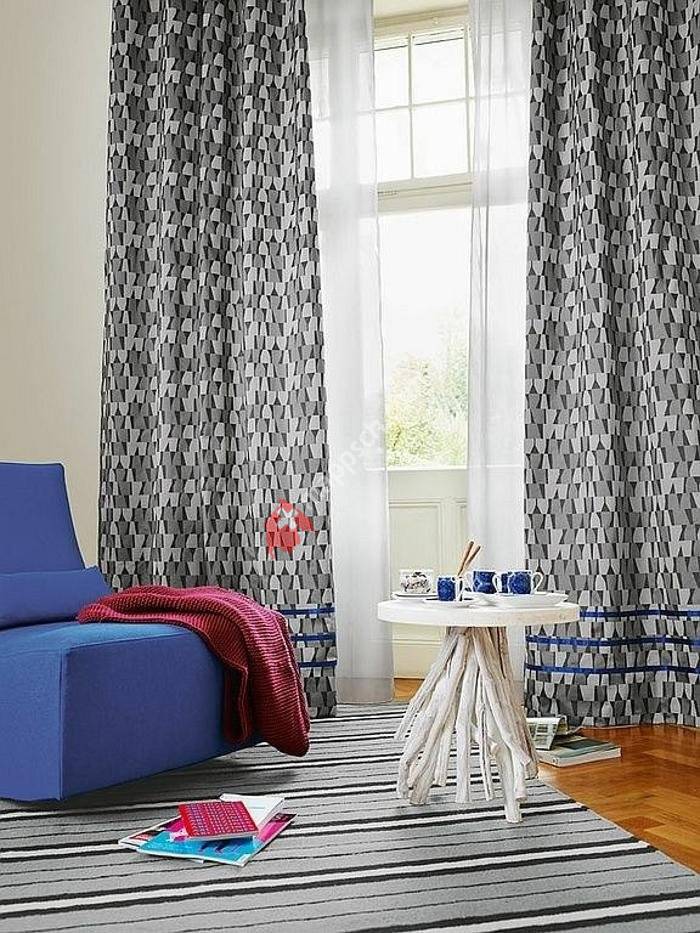 Vorhang Atelier Patricia Wellenzohn